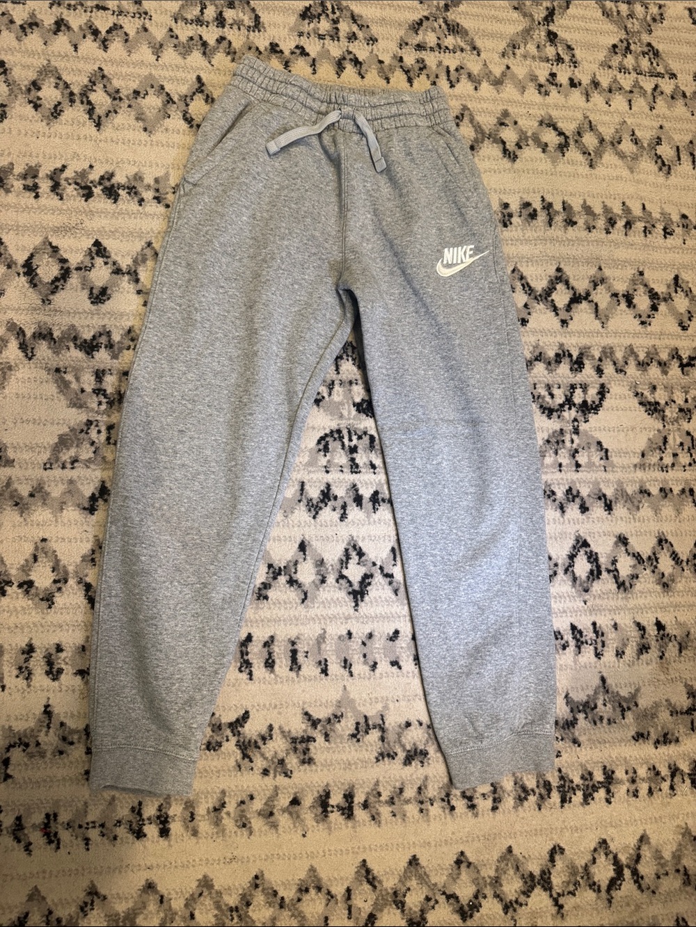 Nike Youth Large (14/16) Jogger Sweatpants with White Logo